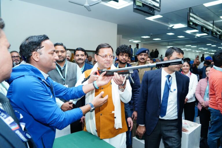 दिल्ली से लौटते ही 38वें राष्ट्रीय खेलों की विभिन्न व्यवस्थाओं का सीएम  धामी ने  अवलोकन किया