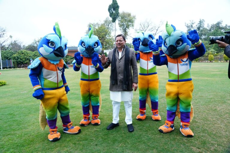 राष्ट्रीय खेलों के समापन के बाद CM आवास पहुंचा मौली, मुख्यमंत्री धामी ने जमकर किया डांस