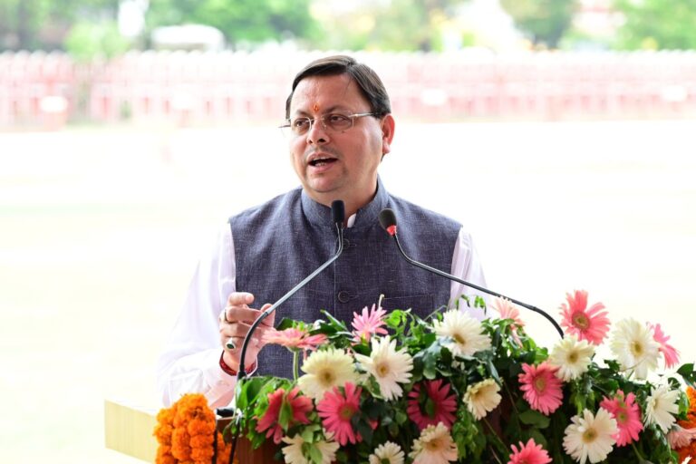 यात्रा मार्ग पर सेवा देंगे 43 सौ से अधिक घोड़ा- खच्चर संचालक ,दोनों धामों के लिए कुल आठ हजार से अधिक घोड़े – खच्चरों का पंजीकरण पैदल मार्ग पर खच्चरों के लिए गरम पानी और विश्राम की भी व्यवस्था
